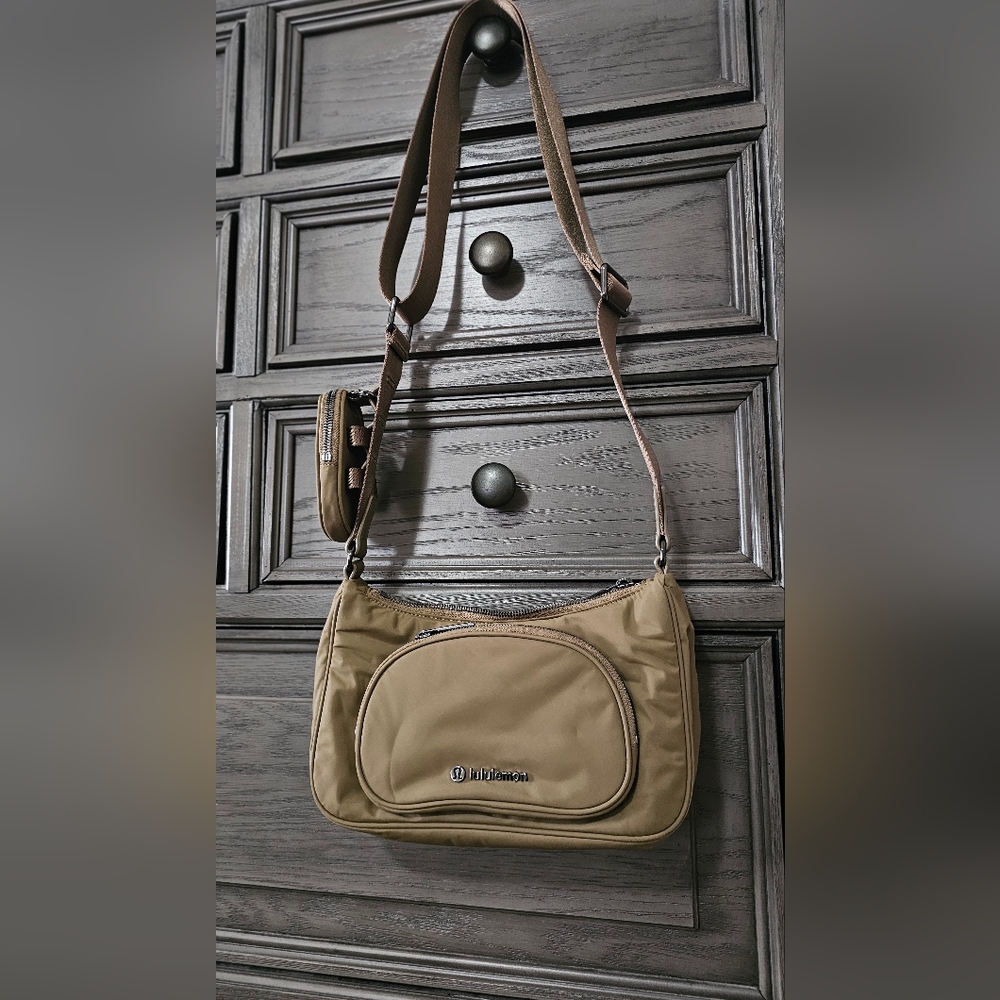 Lululemon Crossbody With Pouch - Picture 5 of 14
